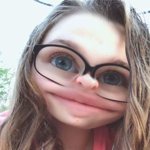 Meet your Posher, Leeann